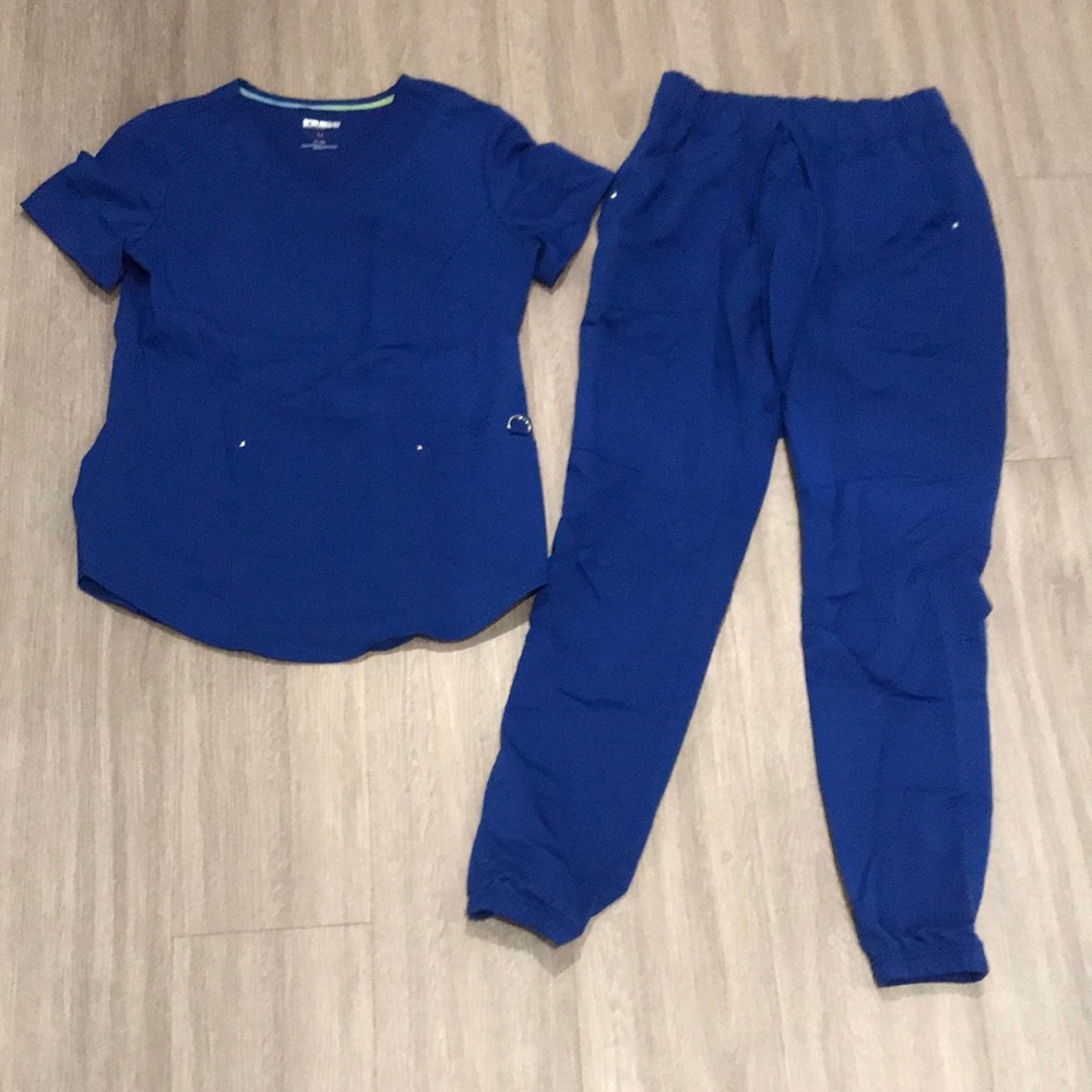 Blue scrub set